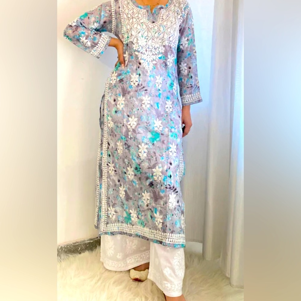 Beautiful brand new with tags, mulmul kurta